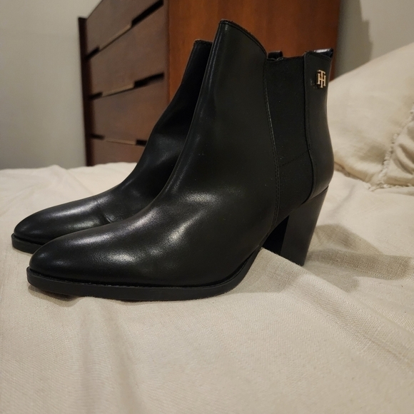 Tommy Hilfiger ankle boot womens size 9.5 - Picture 4 of 7